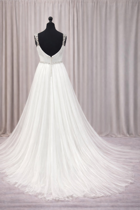 The Beautiful Bridal Collection 1016