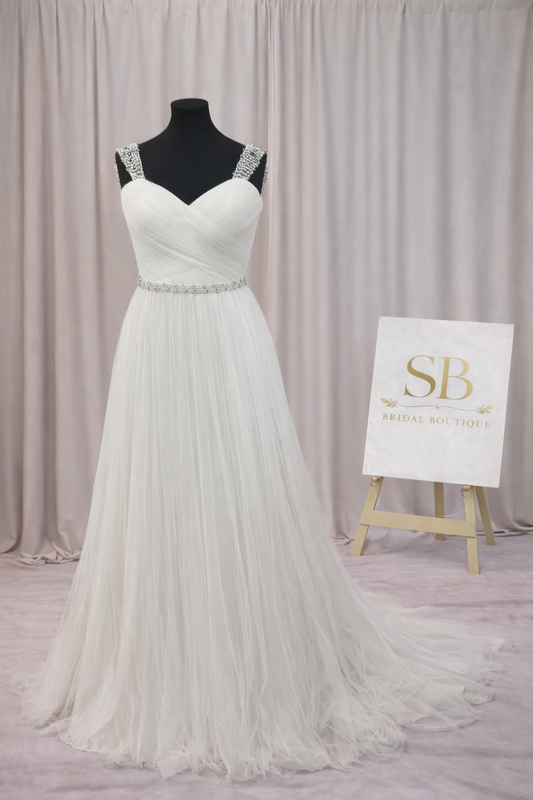 The Beautiful Bridal Collection 1016